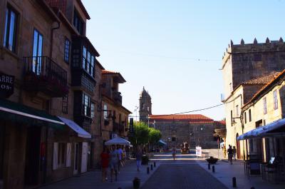 Calle al Pazo de Fefiñans en Combados