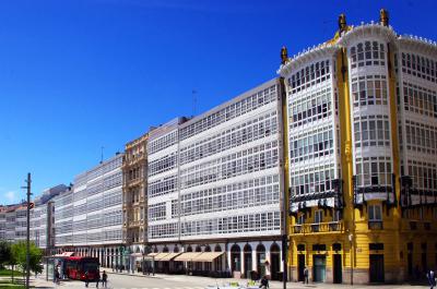 Galerías en el Paseo de la Merina en La Coruña