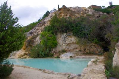 Piscina con el típico color turquesa 