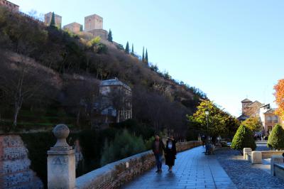 Paseo de los tristes junto al Río Darro