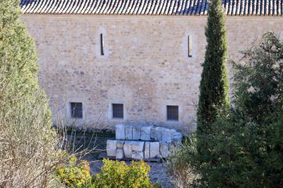 Reconstrucción de un arco de sillería