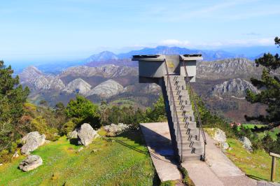 Panorámica desde la colina tras la plataforma 360º