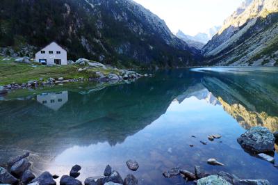 Lago de Gaube junto al refugio