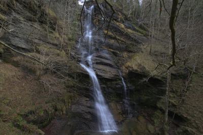 Cascada de Uguna desde casi su base