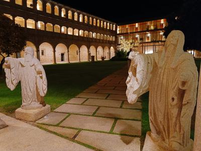 Claustro del Monasterio de Santo Estevo de Ribas de Sil 
