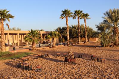 Amanecer en el desierto de Erg Chebbi 