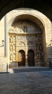 Pórtico de la iglesia de Santo Tomás