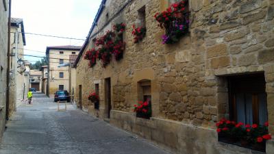 Las flores abundan en todas las fachadas