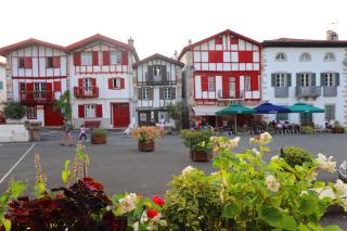 Ainhoa, uno de los pueblos más bellos del País Vasco Francés