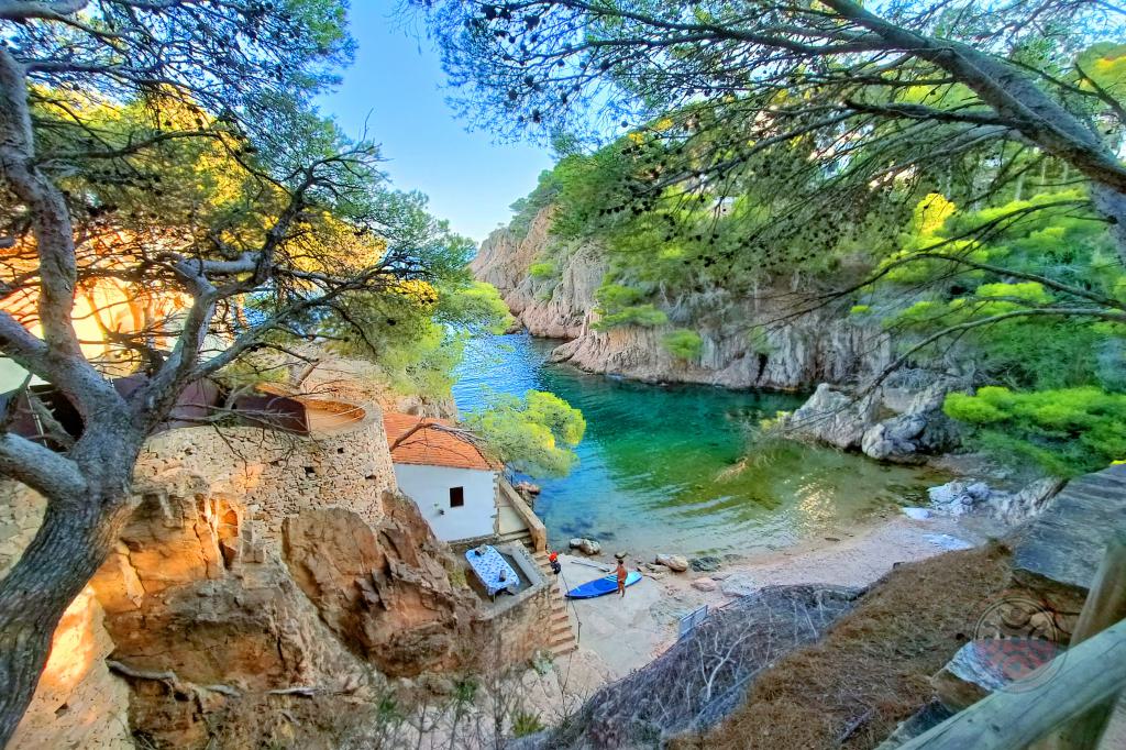 Cala Aigua Xelida, una cala seminatural en la Costa Brava