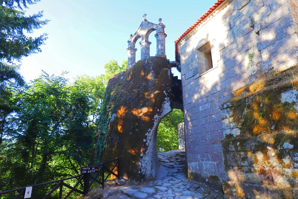 Monasterio de San Pedro de Roca, origen del cristianismo en Galicia